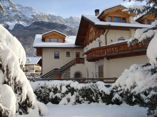 Casa Caste Villa Bormio Szoba fotó
